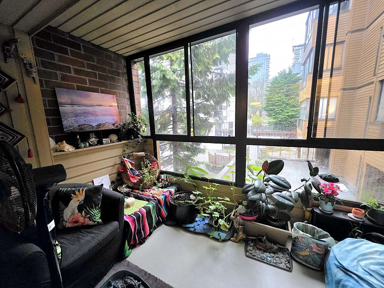 309 1435 Nelson Street