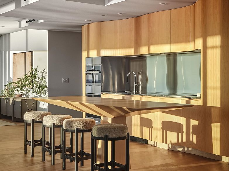 3902 1568 Alberni Street