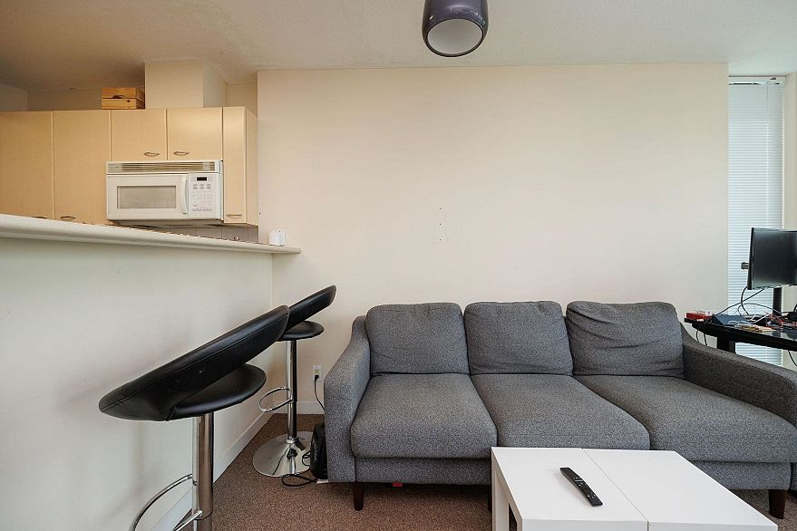 809 1331 Alberni Street