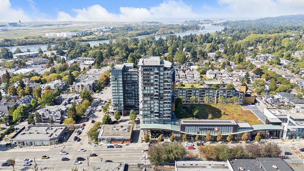 1808 8555 Granville Street