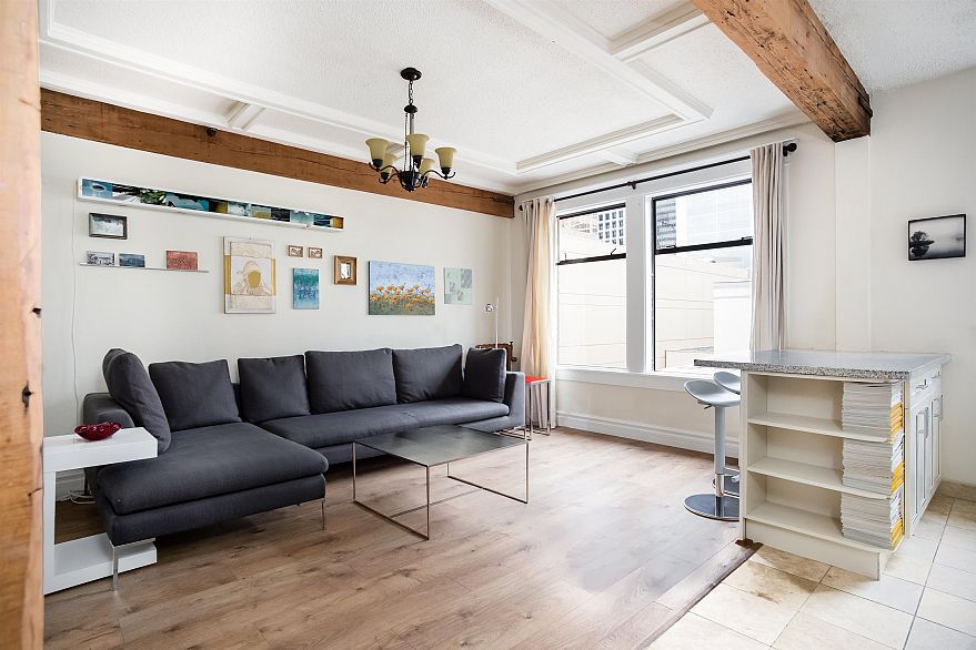 54 777 Burrard Street