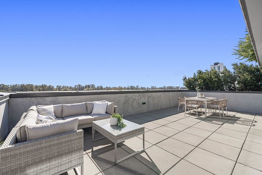 PH655 8575 Rivergrass Drive