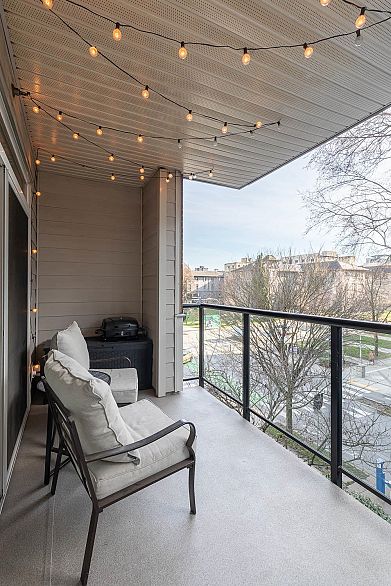 PH2 2577 Willow Street