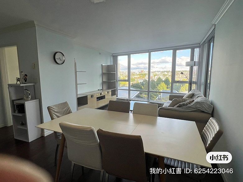 601 1408 Strathmore Mews