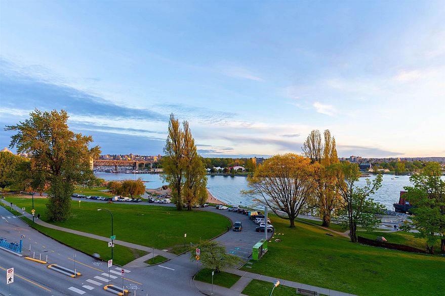 PH 1403 Beach Avenue