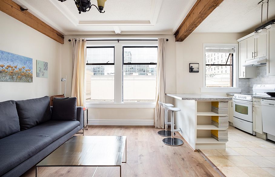 54 777 Burrard Street