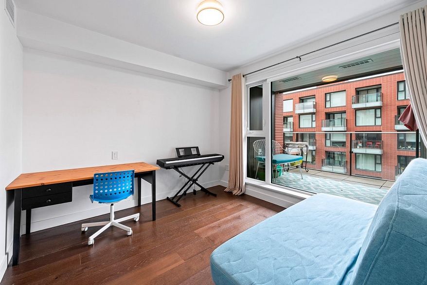 602 1561 W 57th Avenue