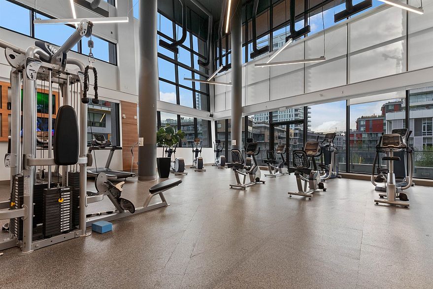 1702 8538 River District Crossing