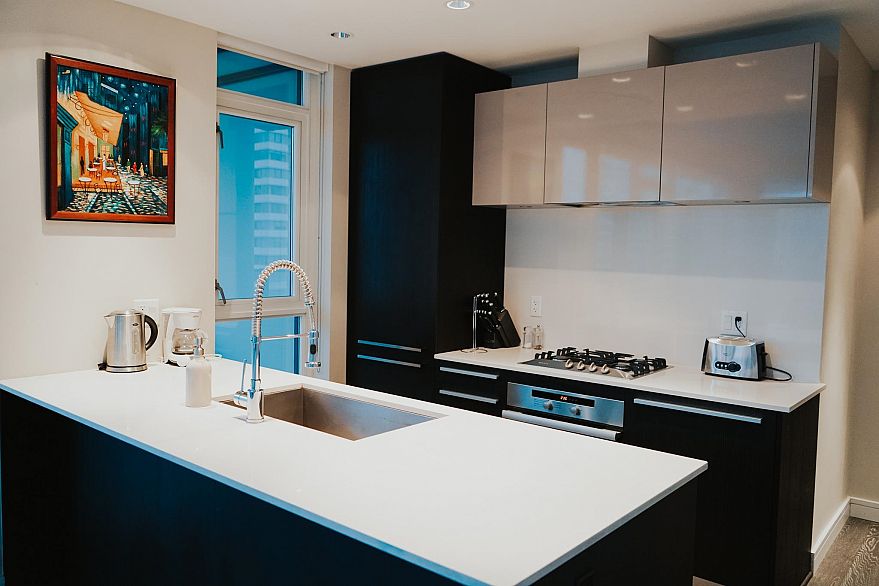 701 1221 BIDWELL STREET, Vancouver BC V6G 2K7