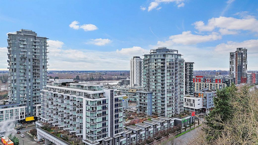 1702 8538 River District Crossing