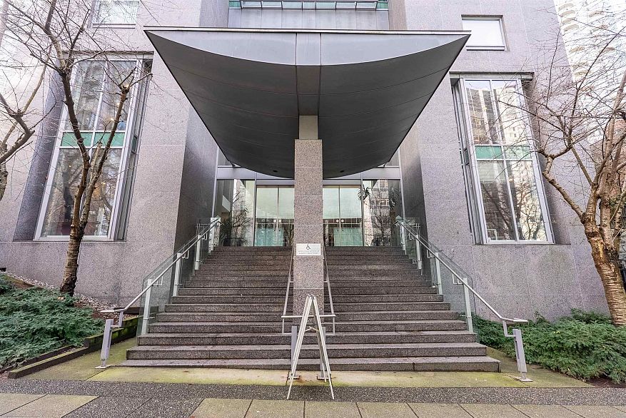 2106 1288 W Georgia Street