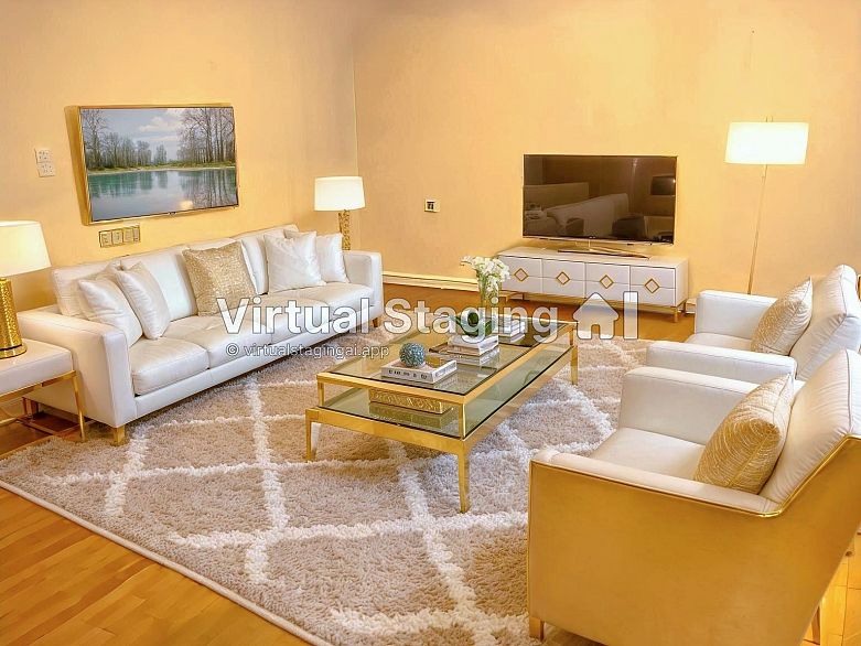 946 E King Edward Avenue