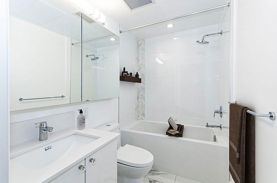 208 2435 Kingsway Street