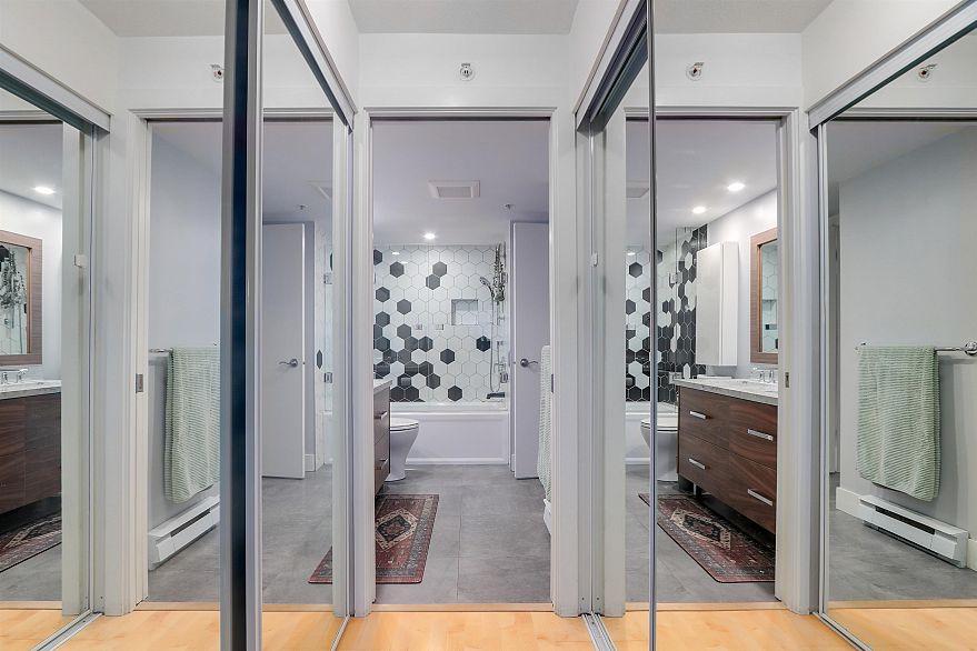 206 2137 W 10th Avenue