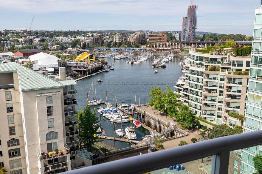 1405 1500 Howe Street