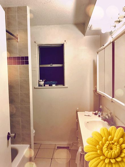 946 E King Edward Avenue