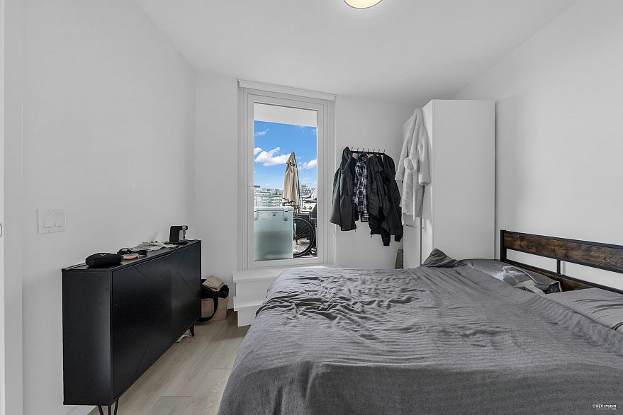 1015 180 E 2nd Avenue