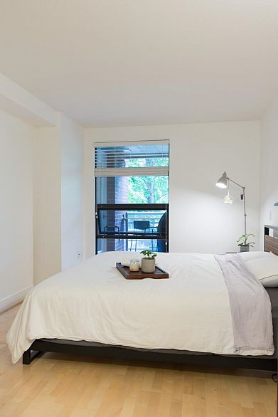 206 2137 W 10th Avenue