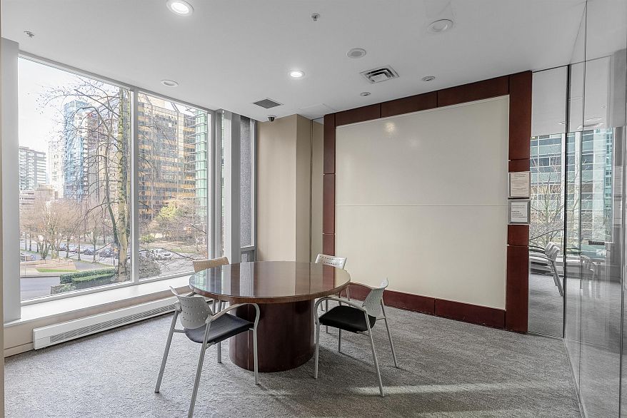 2106 1288 W Georgia Street