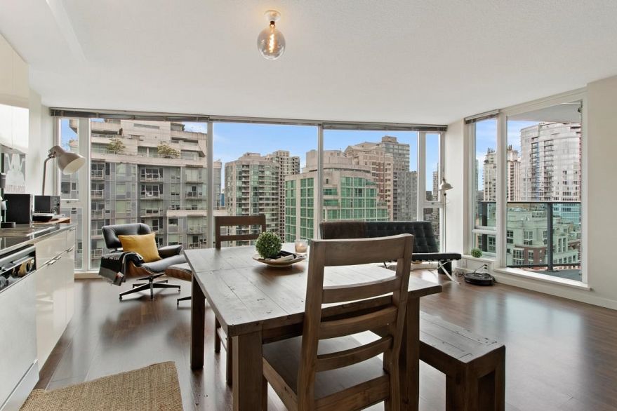 2209 233 ROBSON STREET, Vancouver BC V6B 0E3