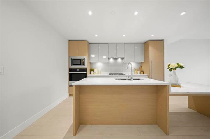 607 3538 Sawmill Crescent