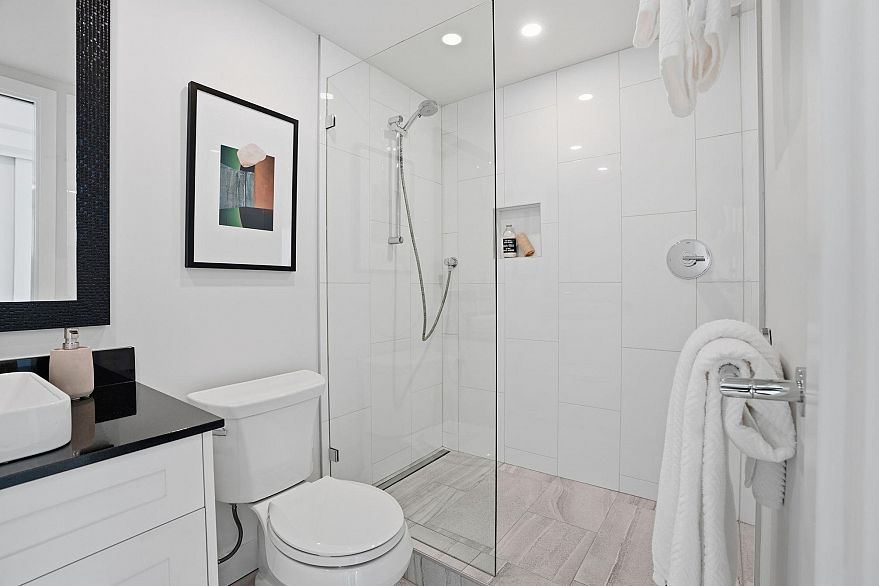 3206 1495 Richards Street