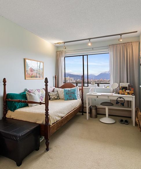 314 665 E 6th Avenue