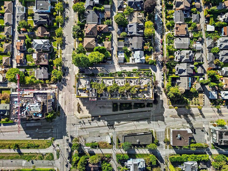 312 2118 W 15th Avenue