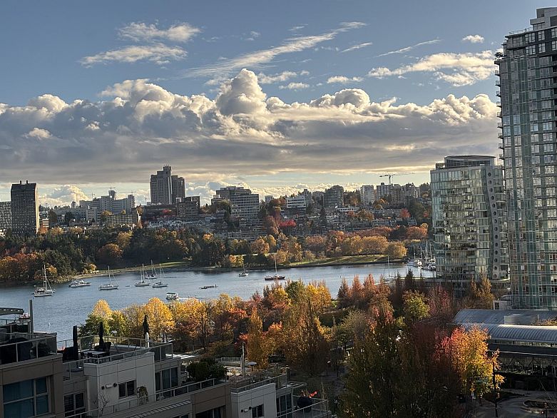 1204 1323 Homer Street