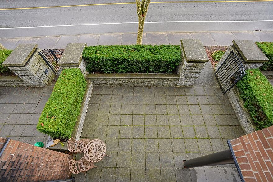 3 1863 Wesbrook Mall