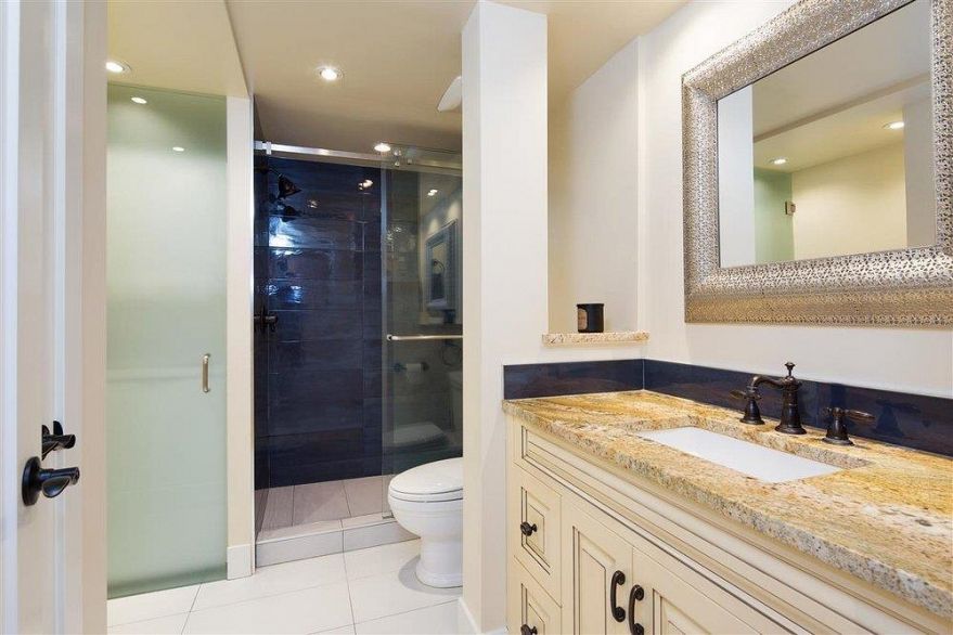 108 4900 Cartier Street