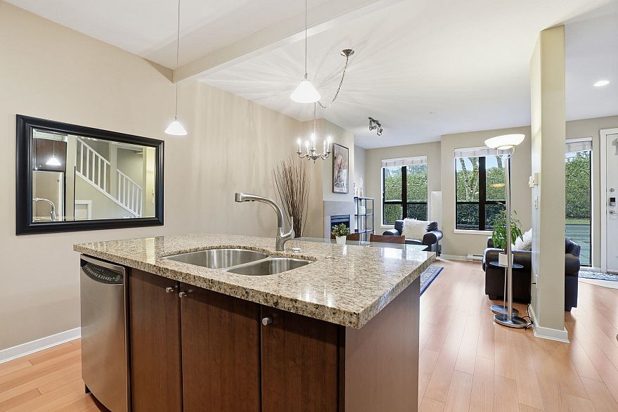 3 1863 Wesbrook Mall