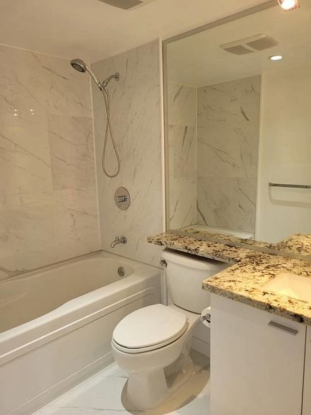 131 REGIMENT SQUARE, Vancouver BC V6B 1X6