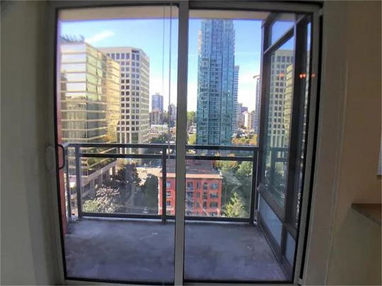 1602 1211 MELVILLE STREET, Vancouver BC V6E 0A7