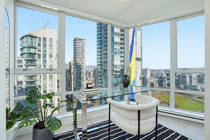 3206 1495 Richards Street