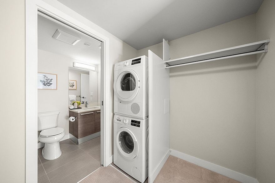 1204 1323 Homer Street