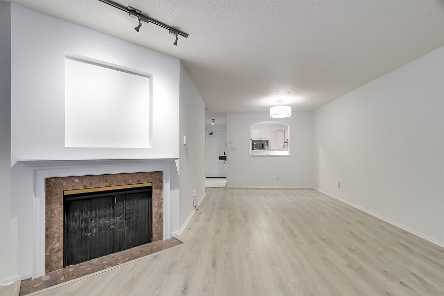 118 1869 Spyglass Place