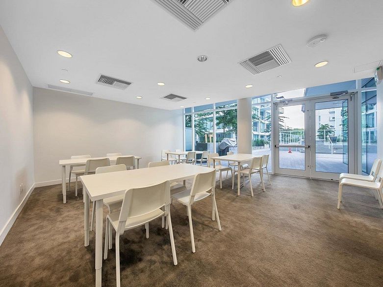 1106 2221 E 30th Avenue