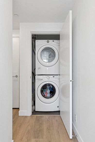 2107 8538 River District Crossing