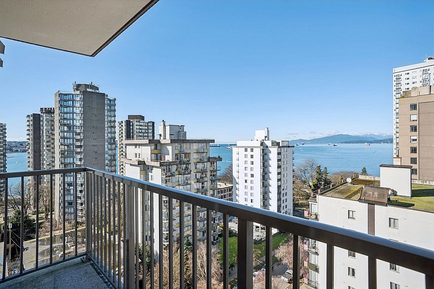 1202 1251 Cardero Street