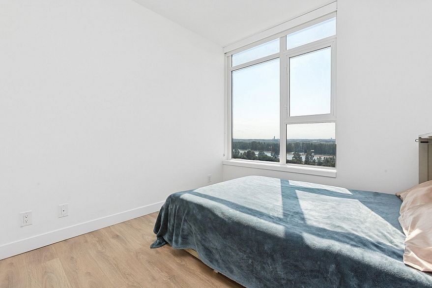 2107 8538 River District Crossing