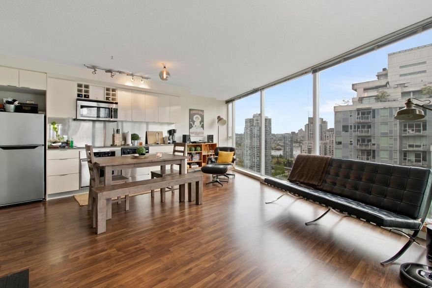 2209 233 ROBSON STREET, Vancouver BC V6B 0E3