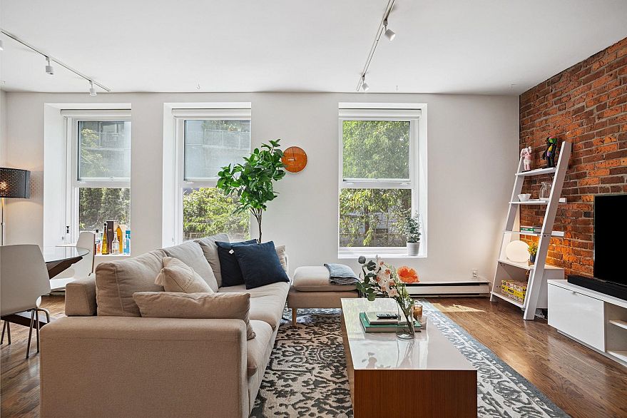 203 150 Alexander Street