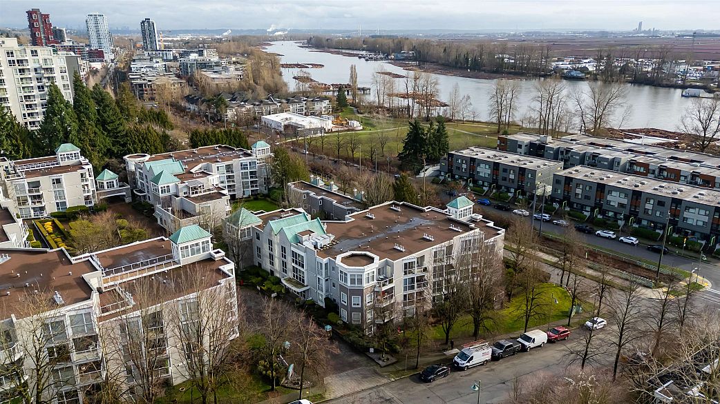 407 8460 Jellicoe Street