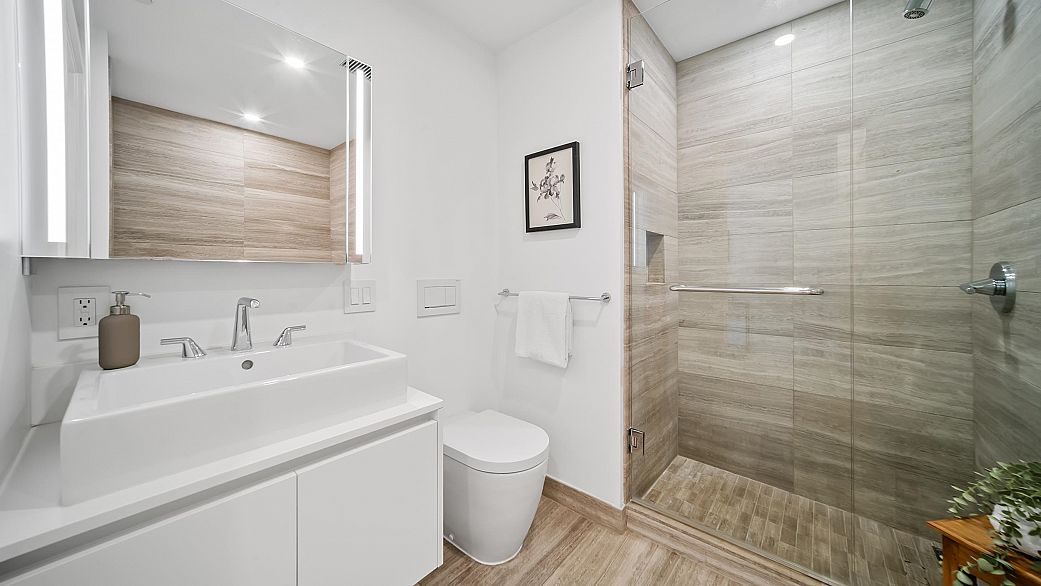 1501 1480 Howe Street