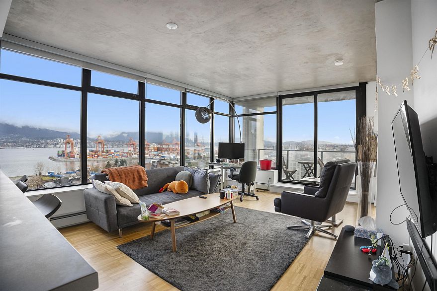 1401 108 W Cordova Street