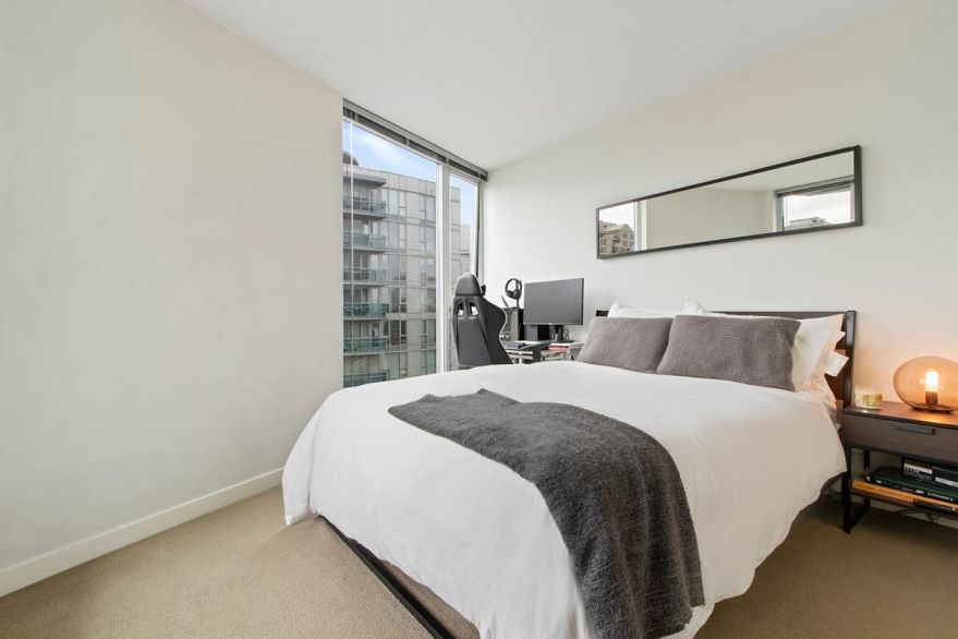 2209 233 ROBSON STREET, Vancouver BC V6B 0E3