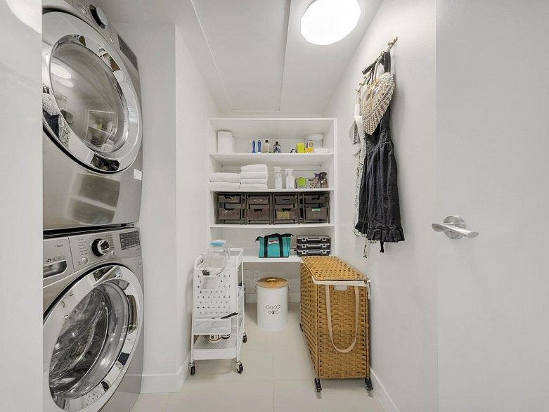 1106 2221 E 30th Avenue