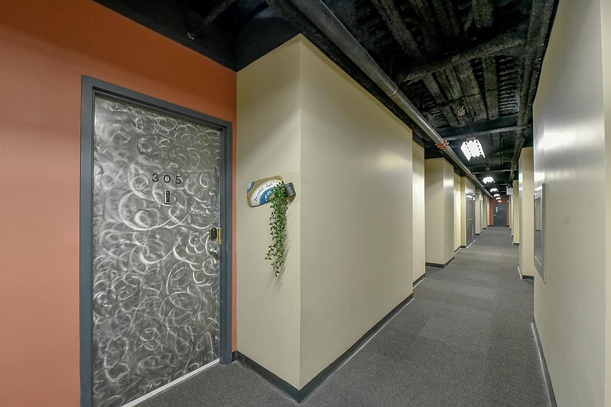 305 350 E 2nd Avenue