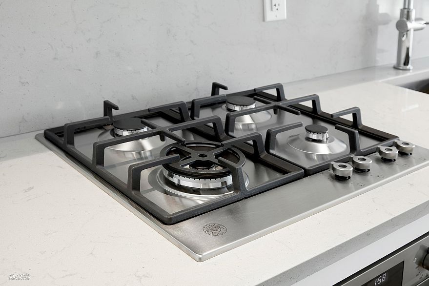 911 6138 Birney Avenue